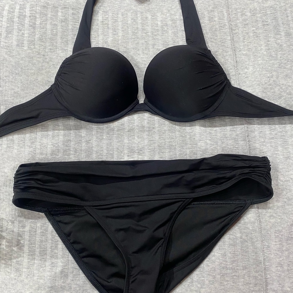 Victoria’s Secret Women’s black bikini, size medium bottoms & 34B top